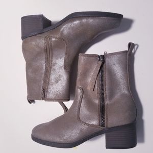 Clark's Nevella Devon Taupe Leather Boot NWOT sz 8